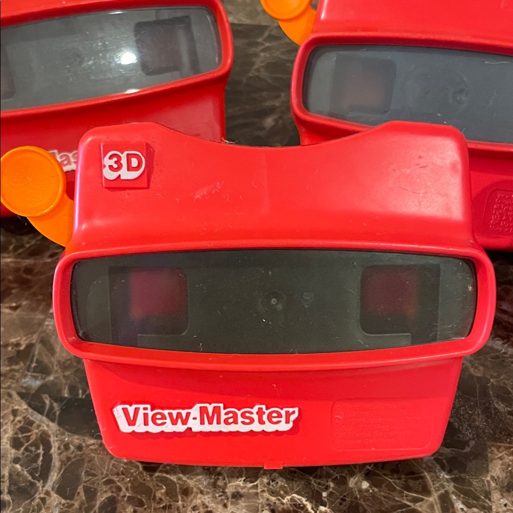 Red View-Master 3D Viewer - Picture 4 of 4